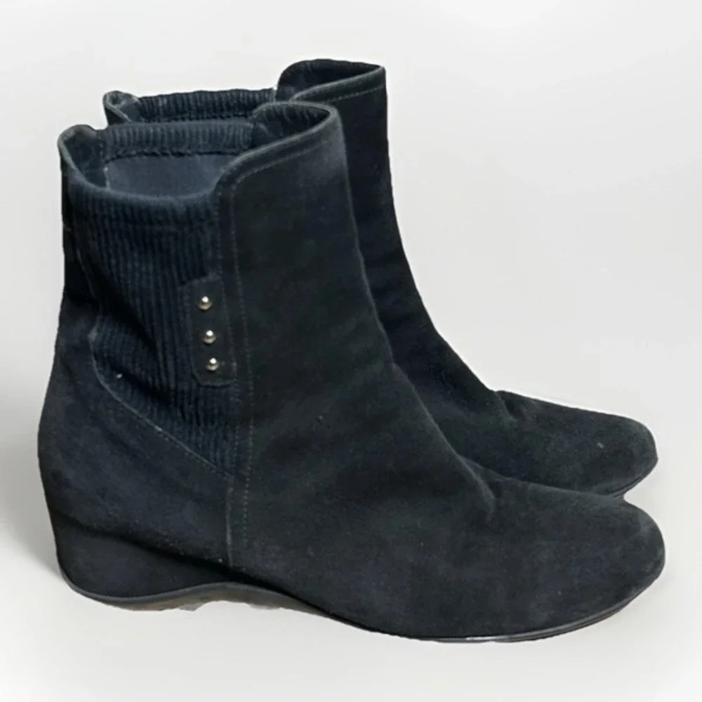 Aquatalia‎ Black Suede Ankle Boots 9 Weatherproof Italian Wedge Booties